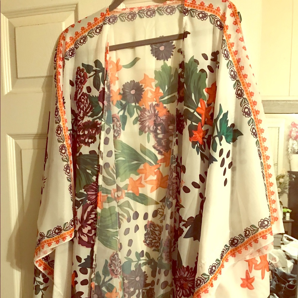 ONE SIZE Flowy Boho Kimono NWOT